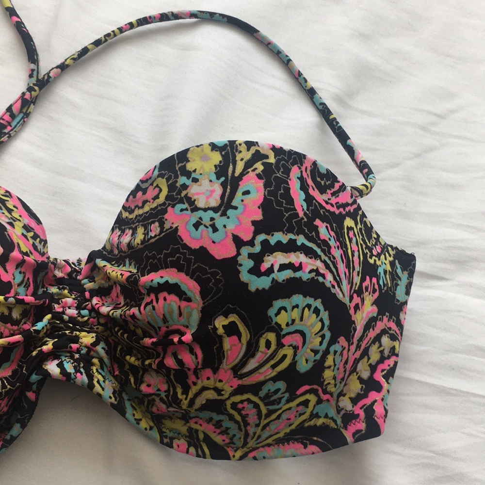 Victoria Secret paisley push-up bikini top - Picture 2 of 5